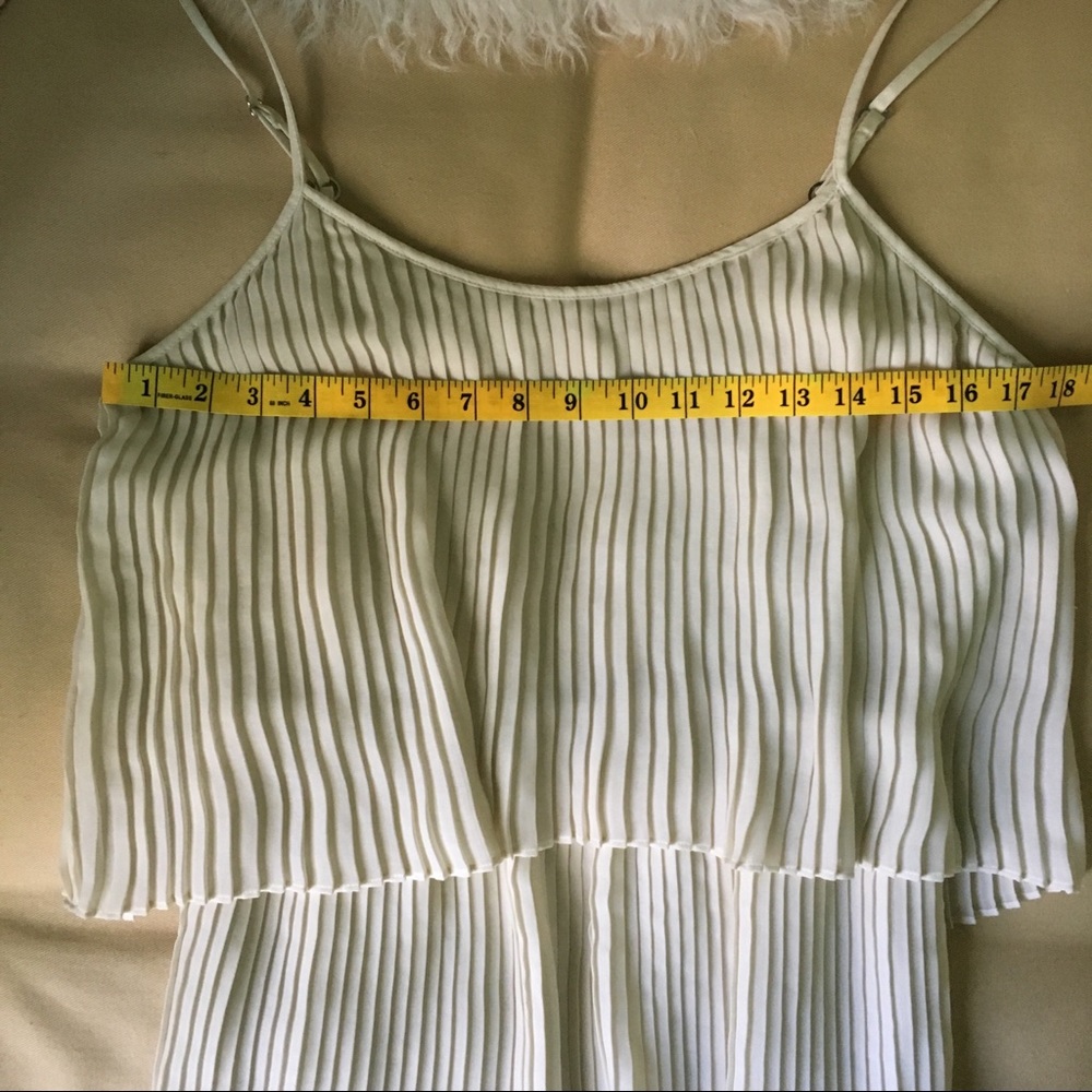 Parker Pleated Party Dress Ivory Size Medium NWOT! - Picture 4 of 8